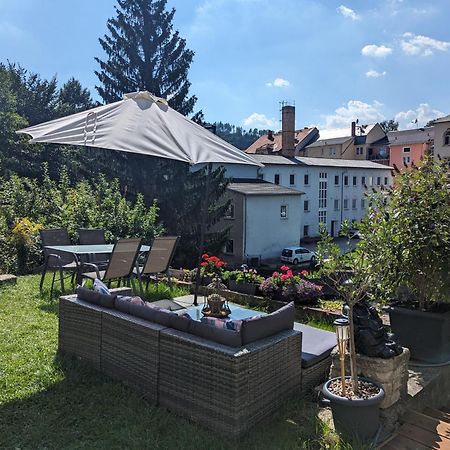 Famzi - Urlaubsmagie - Familienwohnung Mit Gemeinschaftsgarten, -Sauna & -Pool Sebnitz Ngoại thất bức ảnh