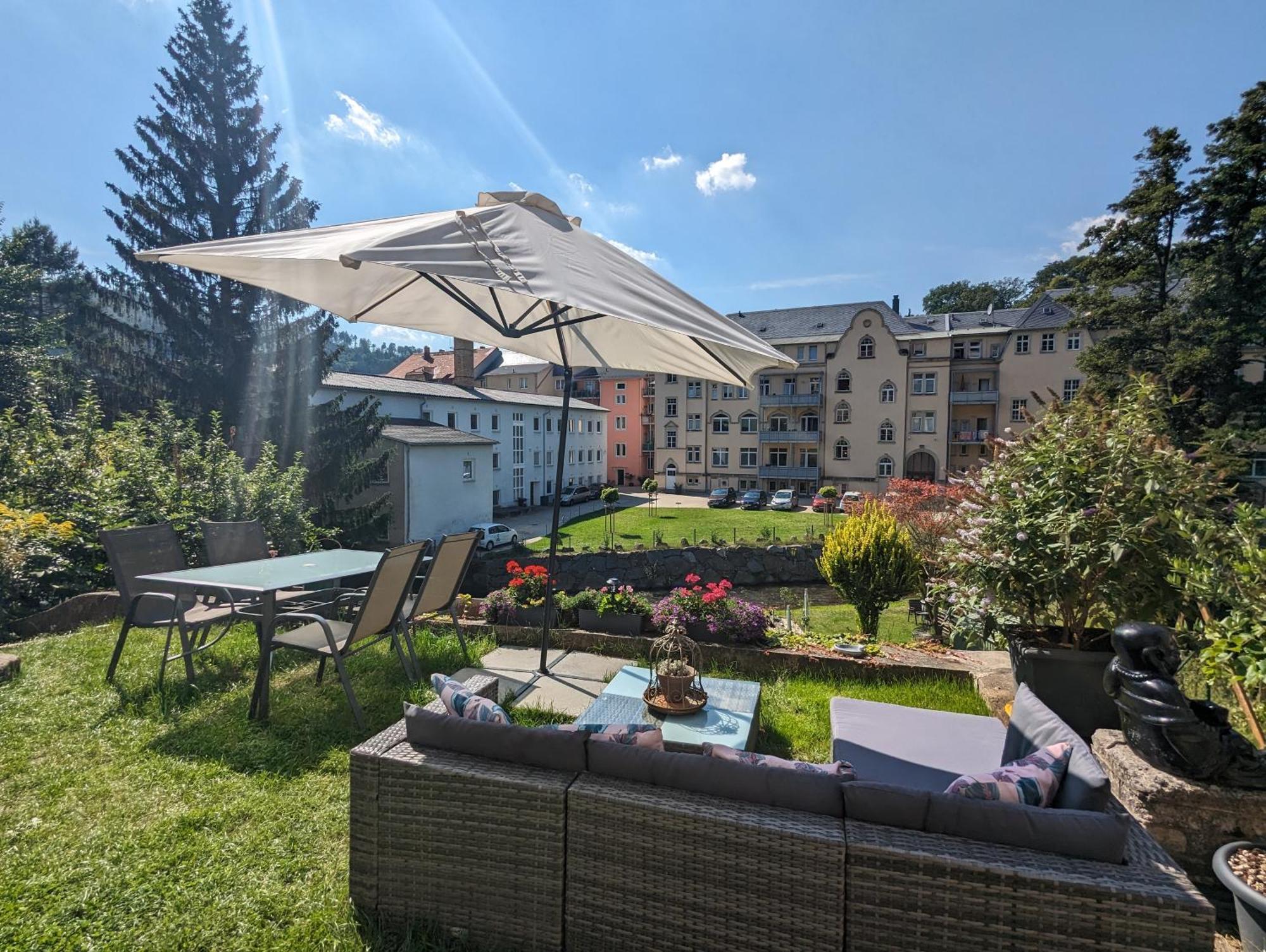 Famzi - Urlaubsmagie - Familienwohnung Mit Gemeinschaftsgarten, -Sauna & -Pool Sebnitz Ngoại thất bức ảnh