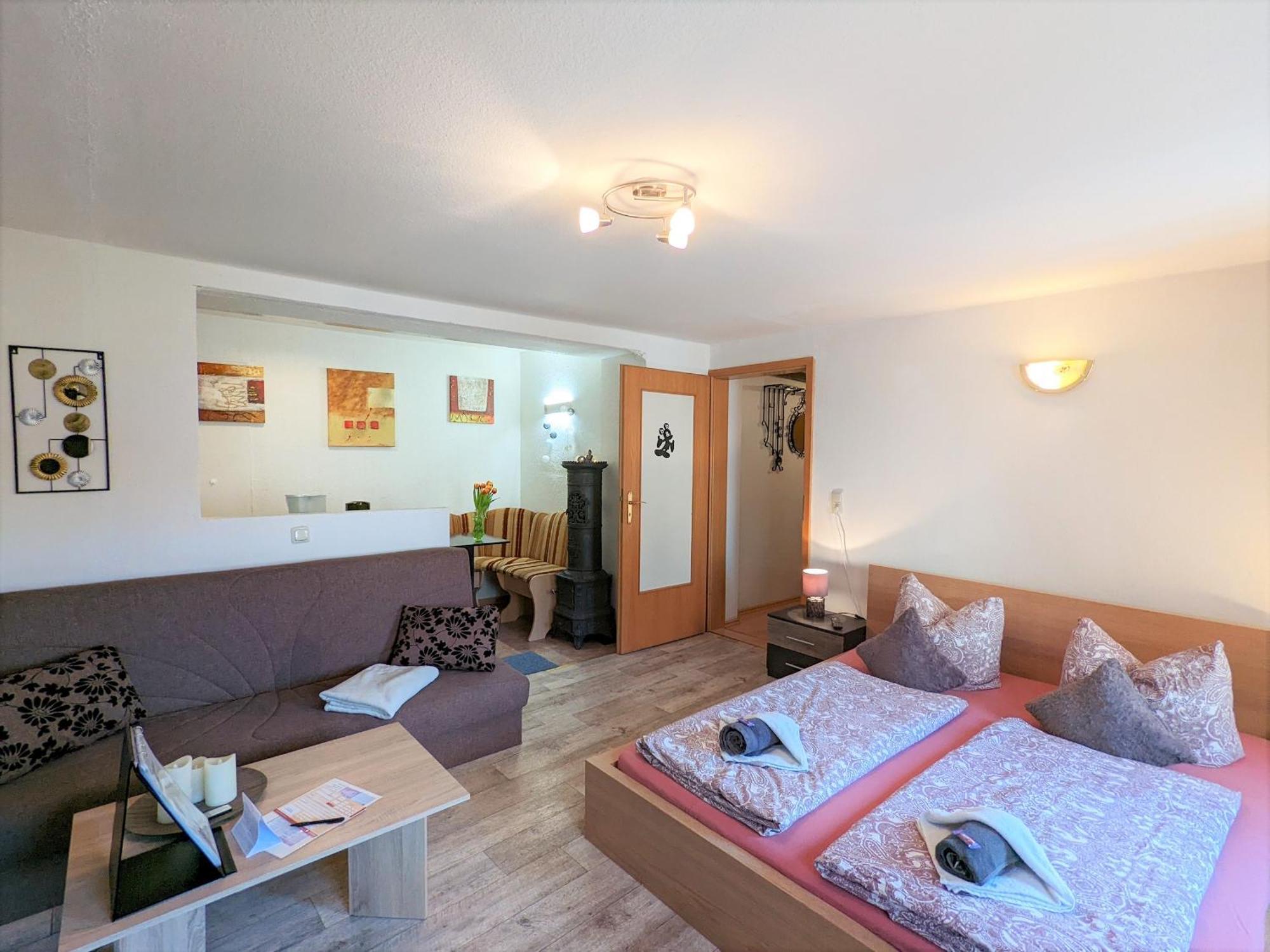 Famzi - Urlaubsmagie - Familienwohnung Mit Gemeinschaftsgarten, -Sauna & -Pool Sebnitz Ngoại thất bức ảnh